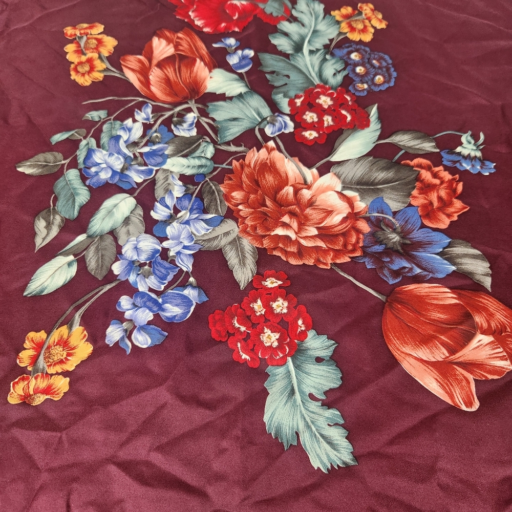 Vintage 70s Gucci Floral Scarf - Picture 3 of 6